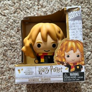 Hermione granger figurine